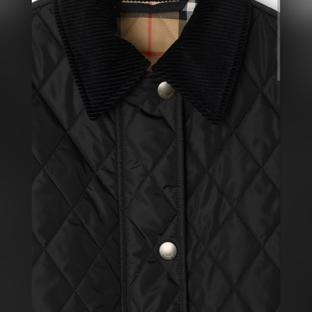 Burberry Quilted Nylon Barn Jacket In Black/Sand, Burberry Check Lining, EUC, L - Picture 3 of 16
